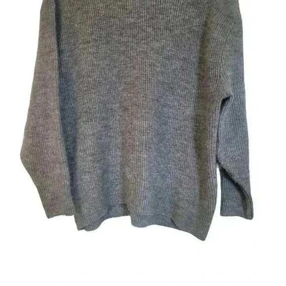 H&M Divided Women's Gray Acrylic/Poly/Wool/Spandex Knit Relaxed Fit Turtleneck S - Picture 3 of 8